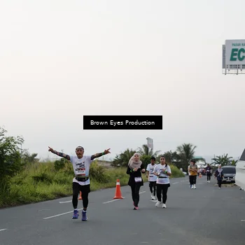 Runner Photo 7649962