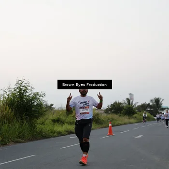 Runner Photo 7649964