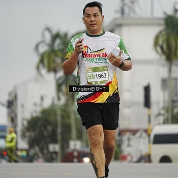 Runner Photo 7649968