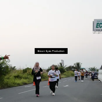 Runner Photo 7649974