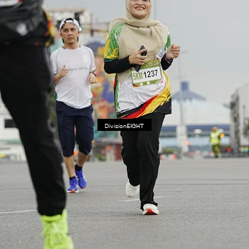 Runner Photo 7649986