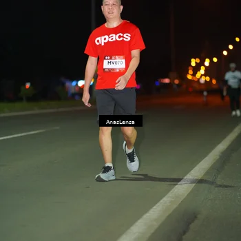Runner Photo 7649992