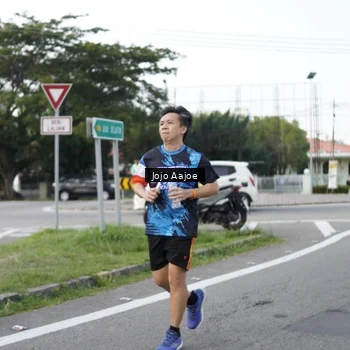 Runner Photo 7650003