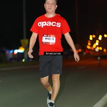 Runner Photo 7650012