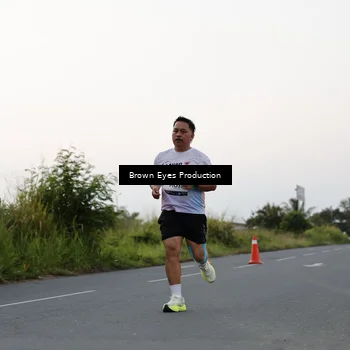 Runner Photo 7650016