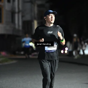 Runner Photo 7650023