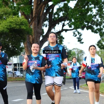 Runner Photo 7650040