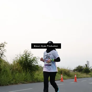 Runner Photo 7650045