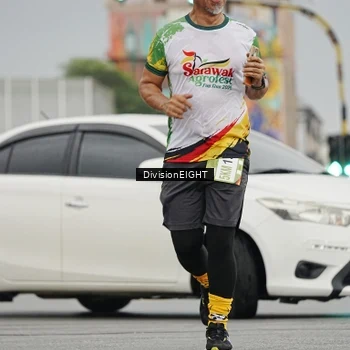 Runner Photo 7650051