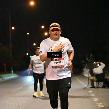 Runner Photo 7650052