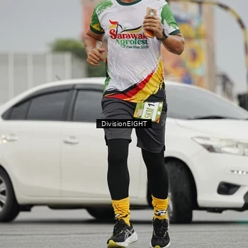 Runner Photo 7650054
