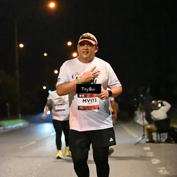 Runner Photo 7650059