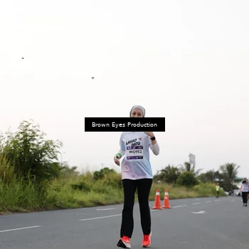 Runner Photo 7650060