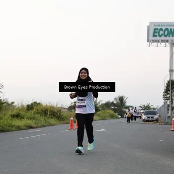 Runner Photo 7650062