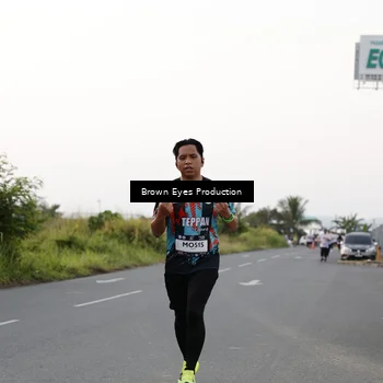 Runner Photo 7650083