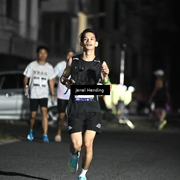 Runner Photo 7650086