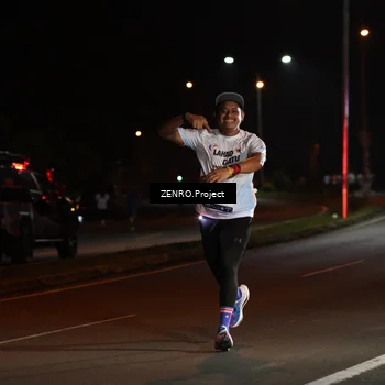 Runner Photo 7650096