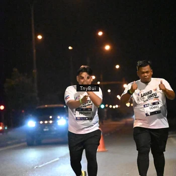 Runner Photo 7650106