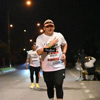 Runner Photo 7650112