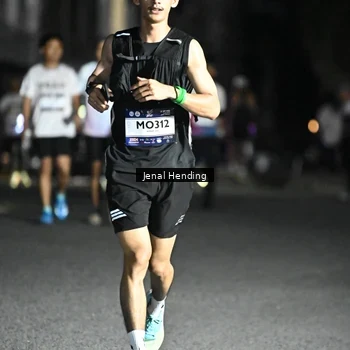 Runner Photo 7650116