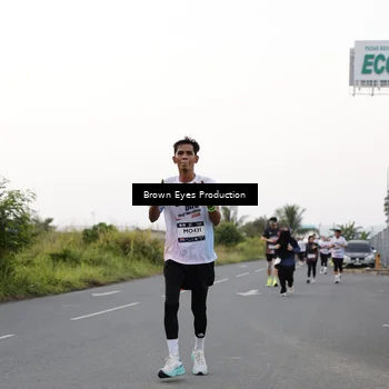 Runner Photo 7650124