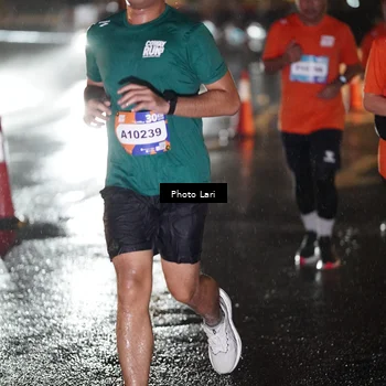 Runner Photo 7650130