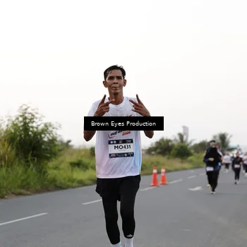 Runner Photo 7650131
