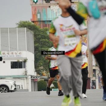Runner Photo 7650137
