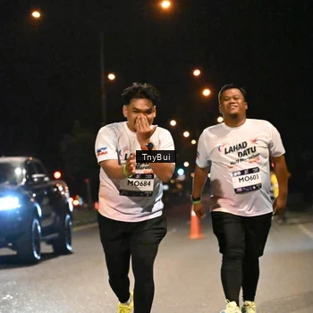 Runner Photo 7650144