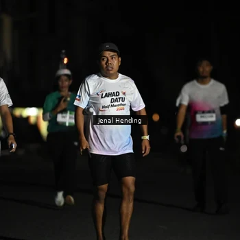 Runner Photo 7650146