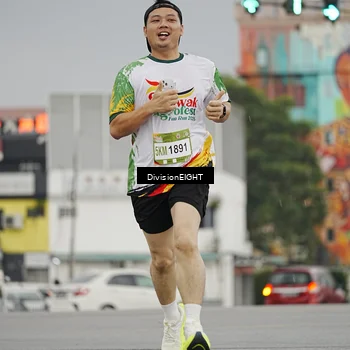 Runner Photo 7650150