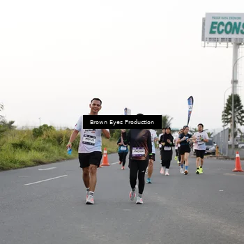 Runner Photo 7650158
