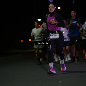 Runner Photo 7650167