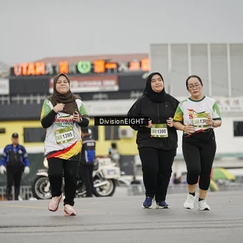 Runner Photo 7650179