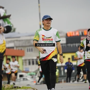 Runner Photo 7650193