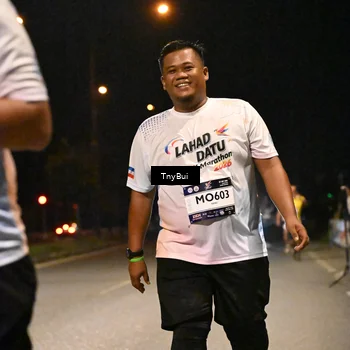 Runner Photo 7650204