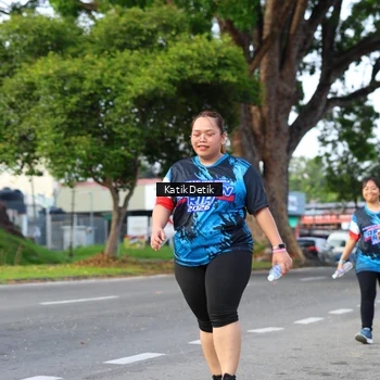 Runner Photo 7650213