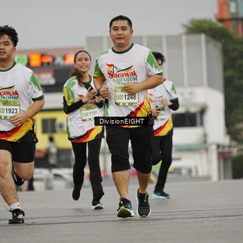 Runner Photo 7650215