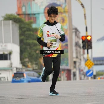 Runner Photo 7650223