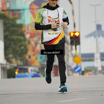 Runner Photo 7650227