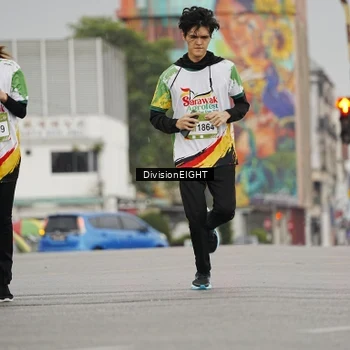 Runner Photo 7650229
