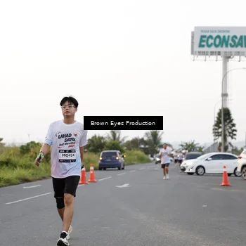 Runner Photo 7650231