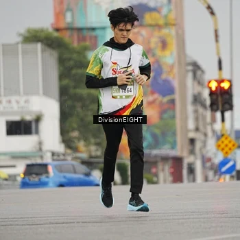 Runner Photo 7650232