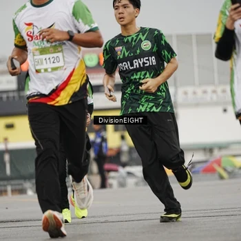 Runner Photo 7650240