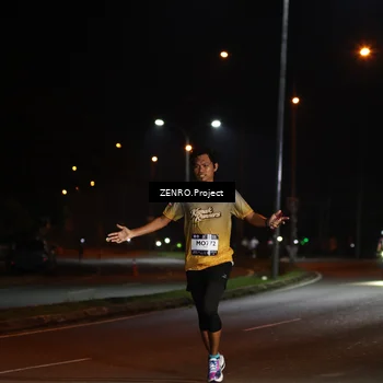 Runner Photo 7650252
