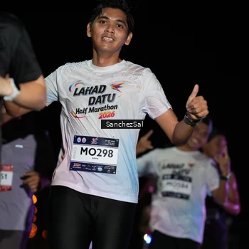 Runner Photo 7650257