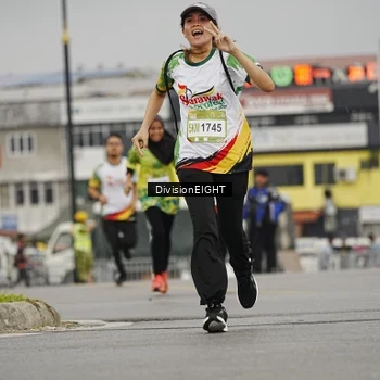 Runner Photo 7650273