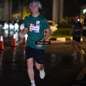 Runner Photo 7650276