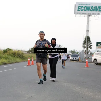 Runner Photo 7650280