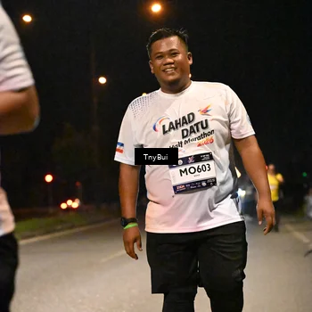 Runner Photo 7650294